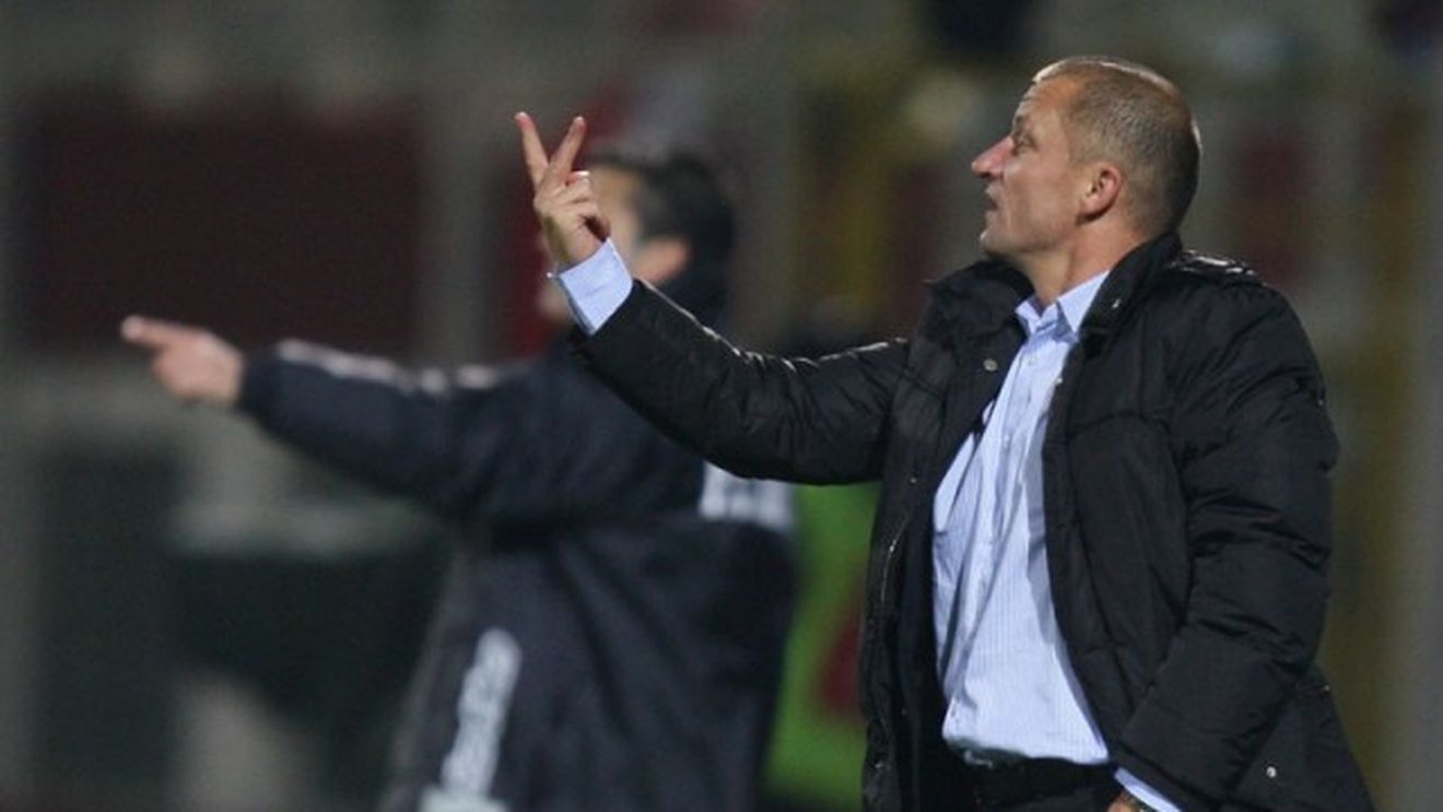 "Vreau ca Steaua să joace ca Barcelona, dar e imposibil!"