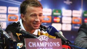 "Petrescu nu se întoarce în România, nu și-l permite nimeni! **Nici la națională nu va fi chemat prea curând"