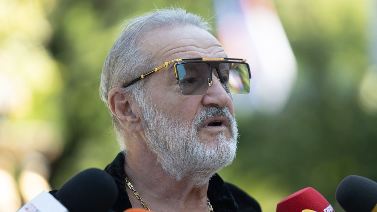 Gigi Becali n-a mai suportat și i-a ironizat pe Radu Naum și pe Ionuț Angheluță de cum a intrat în direct: „Voi vă dați seama ce nebunie?”