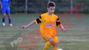 FOTO | "Dinastia Gâlcă" la Steaua. Fiul antrenorului campioanei joacă pentru juniorii echipei din Ghencea. "E la fel ca taică-su"