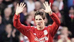 Păzea!  A revenit Torres!