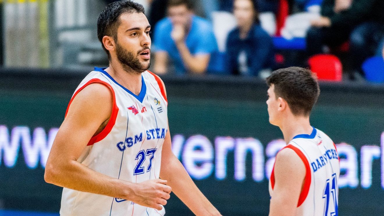 Calvar pentru 4 baschetbaliști și fostul antrenor al CSM Steaua EximBank: "După cel mai bun sezon al carierei mele, mi-a fost dat să stau acasă și să văd cum tot succesul nostru se năruie. Acum, ei mă dau în judecată pe mine? Pentru că le place să se joace cu viețile oamenilor?"