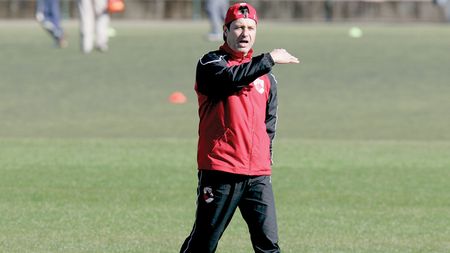 Rednic: „Mă ard fesele să vin!"