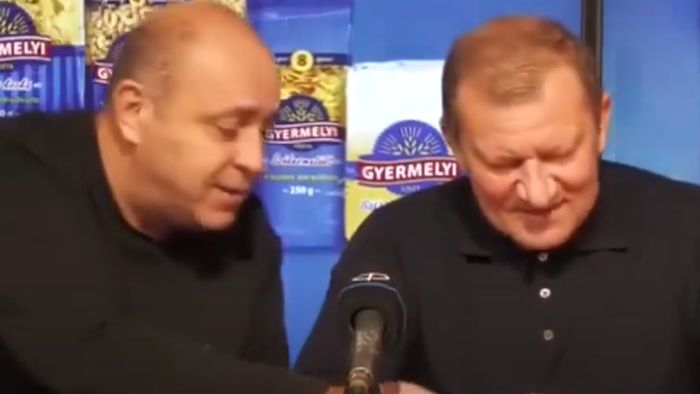 Dorinel Munteanu, întrerupt în timpul conferinței de Laszlo Dioszegi! Ce gafă a făcut noul antrenor al lui Sepsi: „Vă corectez din start!”. VIDEO