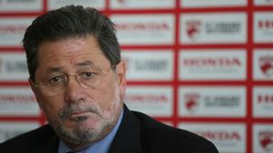 Cornel Dinu a prefațat derby-ul: "Complexele lui Dică vin de sus, de la patronul echipei"