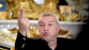 Gigi Becali, mesaj categoric pentru jucătorii lui FCSB înaintea partidei cu Universitatea Craiova: „Le-am spus de mai multe ori!”