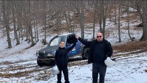 Tatăl merge pe mâna fiicei de 17 ani în cursele de Off Road! Povestea familiei Tudoroiu | SPECIAL
