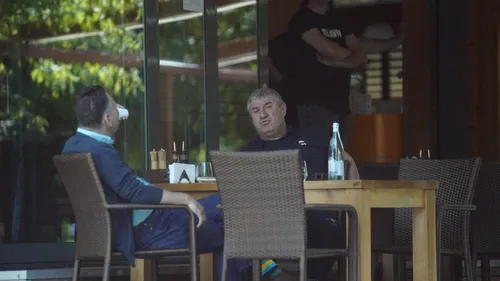 Victor Becali, la un pahar de apă plată în București! Imagini inedite cu fostul impresar de jucători | VIDEO EXCLUSIV