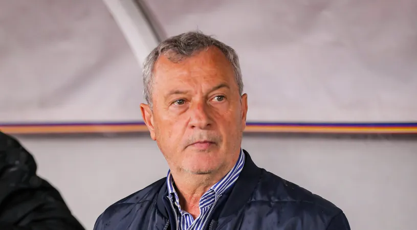 Mircea Rednic a luat foc și amenință că va da afară câțiva fotbaliști, după Dinamo – UTA Arad 2-0! L-a ironizat și pe Mircea Lucescu: „Ăsta e el”
