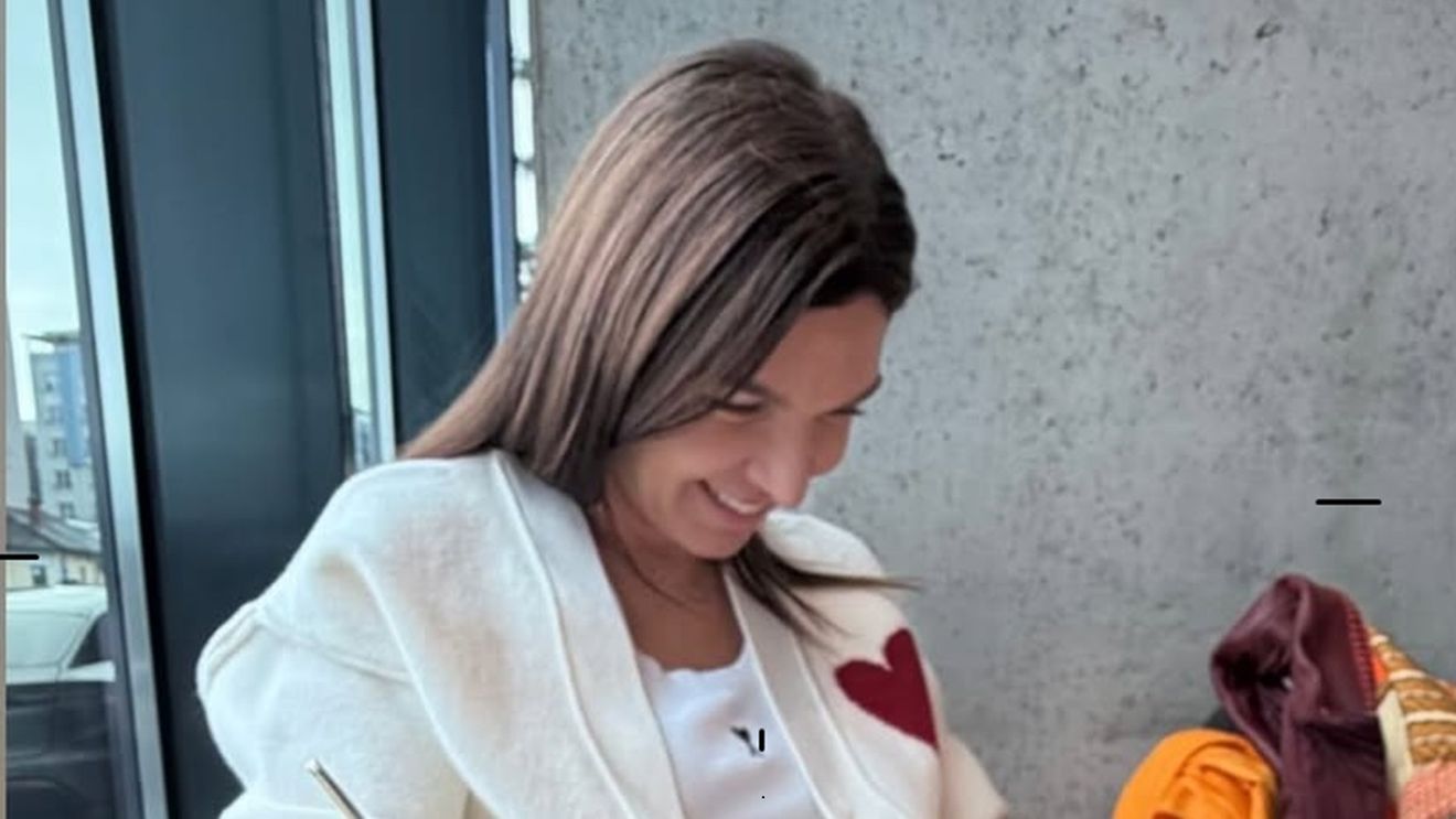 Simona Halep și-a luat în primire noul job, iar un bărbat i-a adus zâmbetul pe buze în prima zi. FOTO