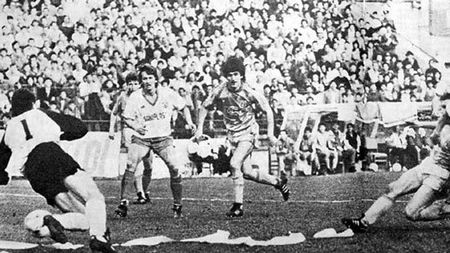 Derby de Romania!** "Fotbaliștilor actuali le-aș dori să strângă și ei 80 de mii, cum strângeam noi"