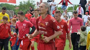 Sorin Botiș vede UTA pe drumul cel bun, unul în care va reuși promovarea. ”Balint a legat foarte bine, fotbalistic și uman, echipa, iar clubul e implicat și el sută la sută în atacarea obiectivului”