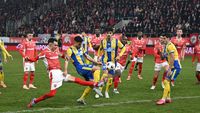 Încă o lovitură grea pentru echipa din Superligă care a rămas cu doar șase fotbaliști din sezonul trecut. EXCLUSIV