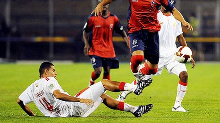 VIDEO Un mijlocaș columbian de 20 de ani, dorit de Petrescu la Kuban