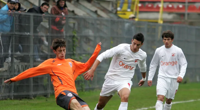 Stănescu și Mărmăneanu** vor fi în lotul lui Dinamo pentru meciul cu Victoria Brănești