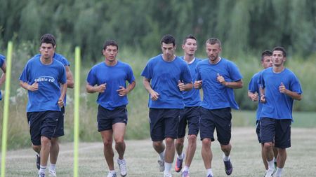 'Săgeți' din Bănie: **"Steliștii spun că ne vor bate așa cum spun că se luptă pentru titlu, deși sunt pe locul șapte!"