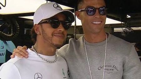 Lewis Hamilton, pe urmele lui Cristiano Ronaldo! Campionul mondial și-a afișat „pătrățelele” pe Instagram. CR7, reacție virală: „Nu ești chiar cum sunt eu” | VIDEO