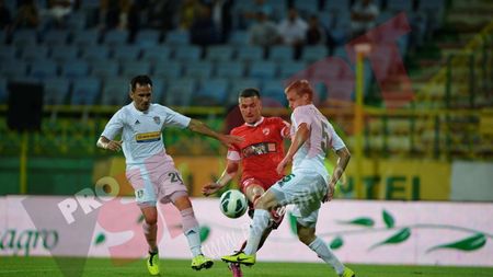 "Câini" fără speranță: Vaslui - Dinamo 4-1! Roș-albii au suferit cel mai drastic eșec al anului și spun "adio" Europei