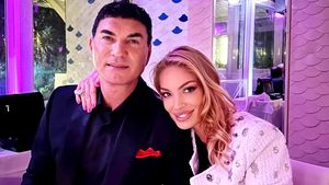 Valentina Pelinel îşi sfidează vârsta! Apariție spectaculoasă la 44 de ani a soției milionarului Cristi Borcea