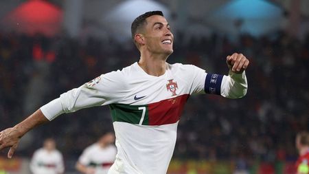 Ovidiu Hațegan i-a dat emoții lui Cristiano Ronaldo! Starul lusitan a înscris două goluri în Luxemburg - Portugalia, chiar sub ochii arbitrilor români