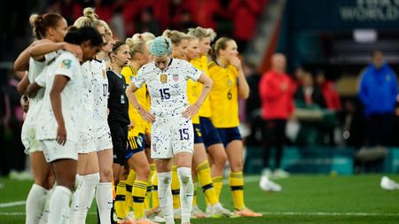 Mesajul șocant trimis de Donald Trump naționalei feminine de fotbal, după ce reprezentativa SUA a fost eliminată de la Campionatul Mondial: „Jucătoarele au fost ostile țării noastre! E emblematic pentru ce se întâmplă sub conducerea lui Joe Biden”