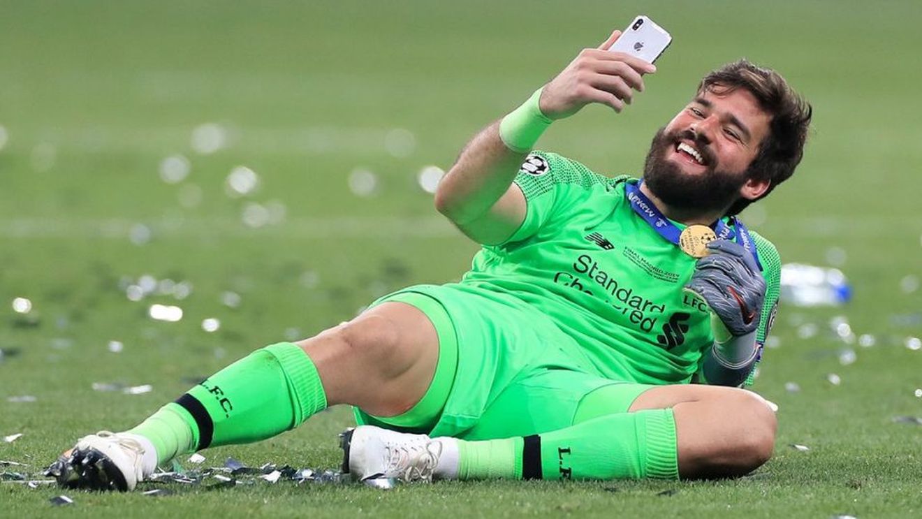 Veste excelentă pentru Liverpool: Alisson revine după accidentare. Când ar putea apăra
