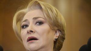 Viorica Dăncilă, pusă în încurcătură. Cum a răspuns la întrebarea "Cum vă simțiți știind că aproape la fiecare ieșire publică faceți cel puțin o gafă în limba română? "
