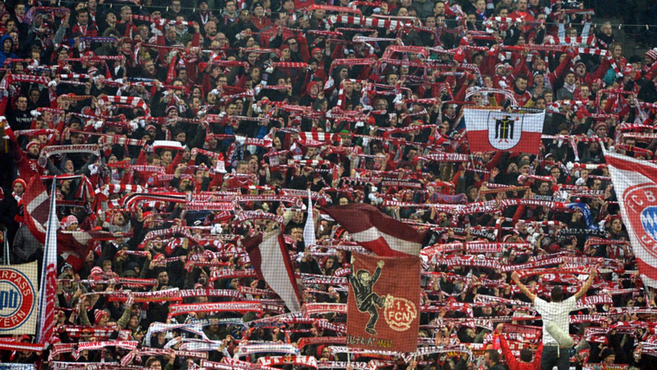 Probleme mari pentru Bayern. FOTO - UEFA a început o anchetă din cauza a două bannere afișate de fanii bavarezilor