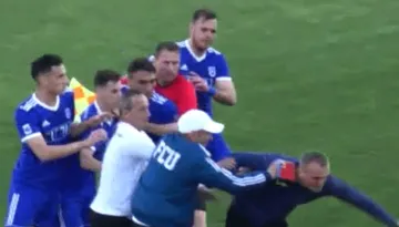 Duel de foc la Severin, între FCU Craiova și FC Bihor. În urmă cu șase ani, pe același teren, actualii antrenori ai celor două echipe se luau la bătaie
