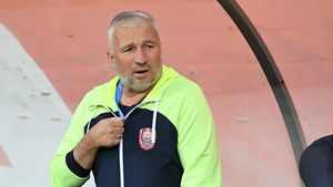 Sute de mesaje de susținere pentru Dan Petrescu. În ce țară a ales să se recupereze. EXCLUSIV