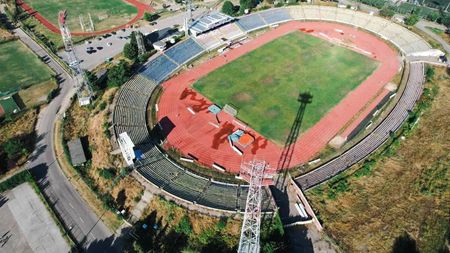 România cheltuie 100.000.000 de euro în timp ce e în austeritate, dar noul stadion va fi primul care va funcționa doar cu energie verde în timpul meciurilor!