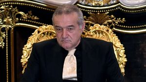„Nu vrea să se ducă la CFR Cluj, vrea să vină rezervă la FCSB”. Gigi Becali a anunțat de ce face gafe portarul pe care vrea să îl transfere din Superliga