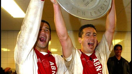 Super-pepiniera lui Ajax a descoperit iar AUR în România!** Doi români au trecut testul care l-a făcut fotbalist pe Chivu: "Avem doar concluzii pozitive despre ei"