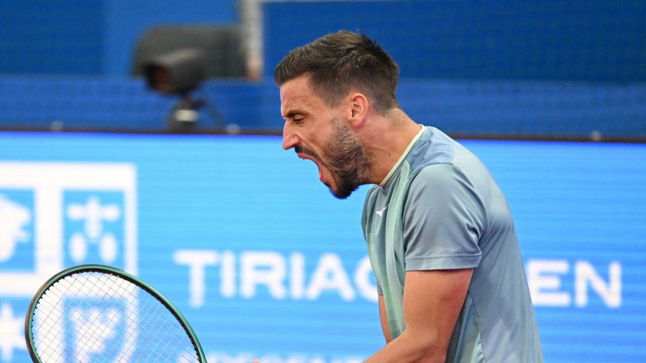 Neverosimil! Bosniacul Dzumhur a primit mesaje abominabile după victoria de la București cu românul Jianu: „Cât de bolnav să fii să îi scrii și familiei mele?”