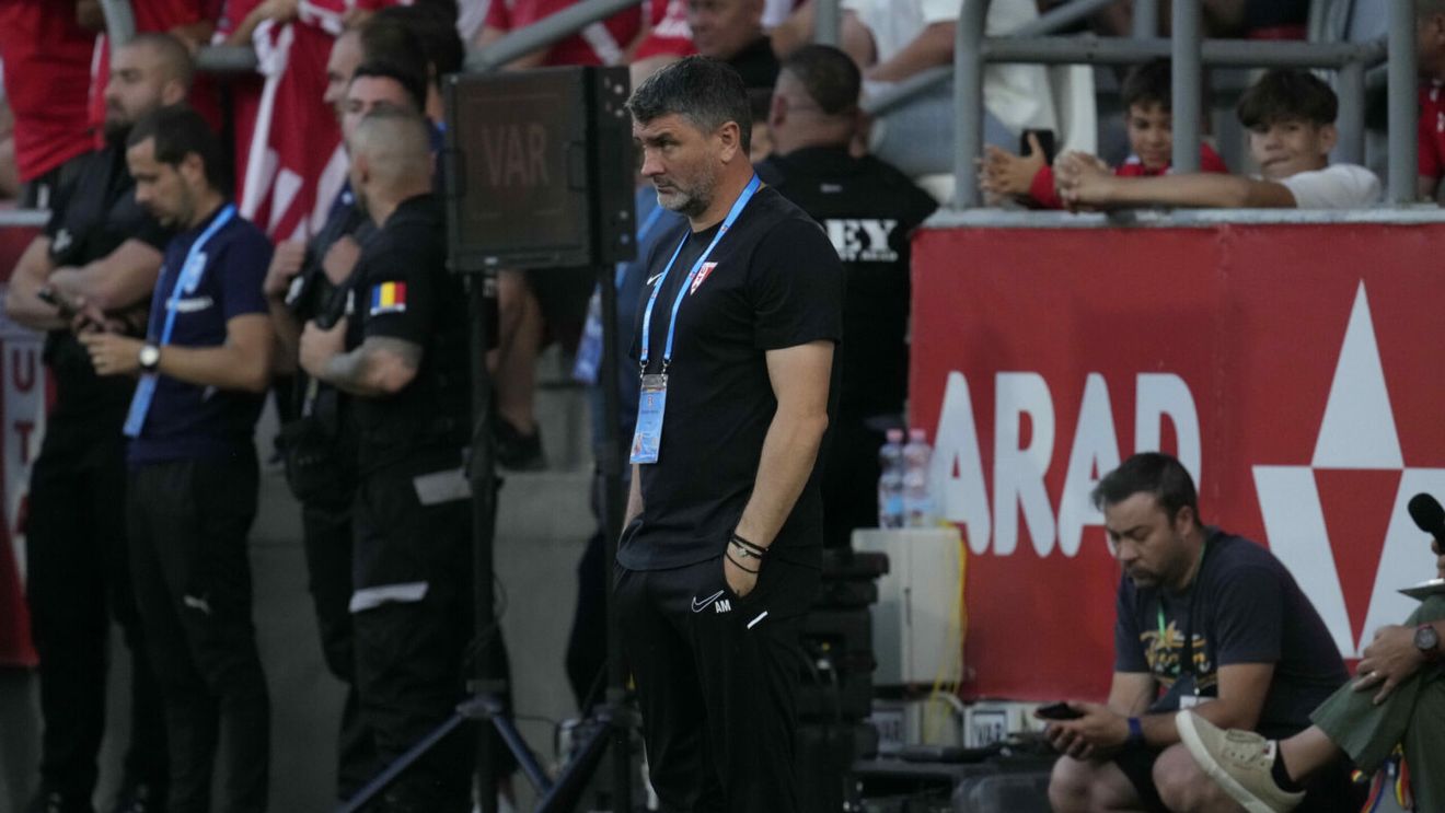 UTA s-ar mulțumi cu remiza și pe „Cluj Arena”, dar Mihalcea nu-și bagă echipa cu fundul în poartă: „Vom improviza!"