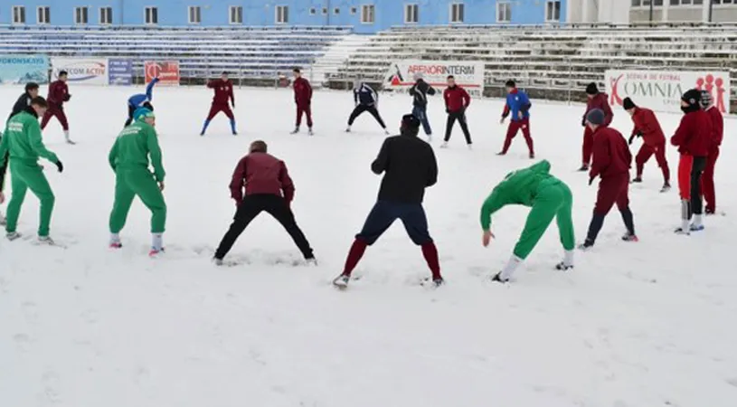 Dintre cei șase fotbaliști de la Sporting,** Ferariu și Bîgu sunt siguri că rămân la Rapid

