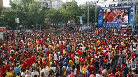 VIDEO/ Madridul respiră pentru "Furia Roja"! Mii de fani sunt deja în Hyunday Fan Park