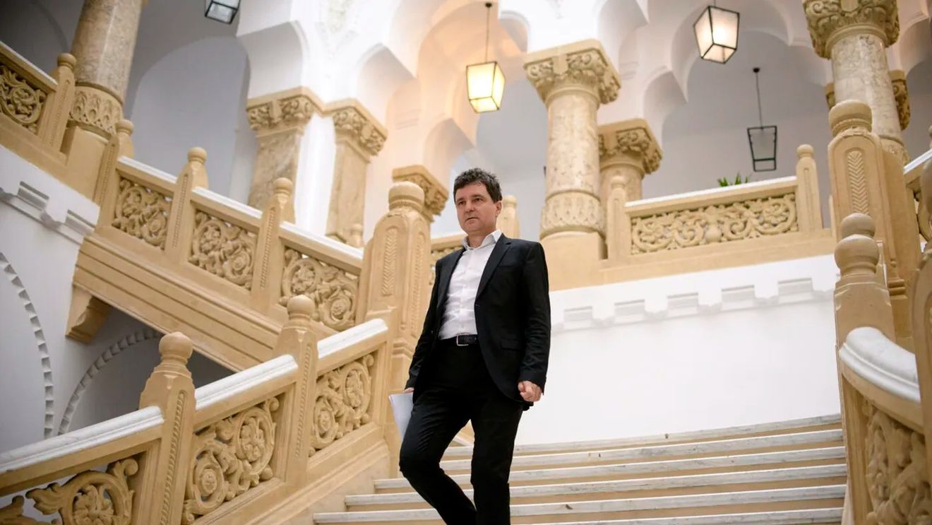 Gigi Becali a câștigat câteva zeci de milioane de euro, după o decizie luată de primarul Nicușor Dan! Tun imobiliar fără precedent pe care patronul FCSB l-a dat cu ajutorul acestei hotărâri: „Au venit 5 la mine să cumpere”