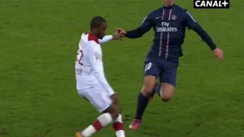 Chedjou, în lumina reflectoarelor în PSG - Lille 1-0! VIDEO Gestul tehnic al fotbalistului la un duel cu Ibra! Reacția GENIALĂ‚ a lui Zlatan