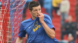 INTERVIU EXCLUSIV | Cyril Thereau a dezvăluit de ce nu a reușit Ianis Hagi să se impună la Fiorentina: "Acum va fi altfel" + ce spune fostul atacant al FCSB-ului despre Gigi Becali: "Mie nu-mi plac oamenii normali" 