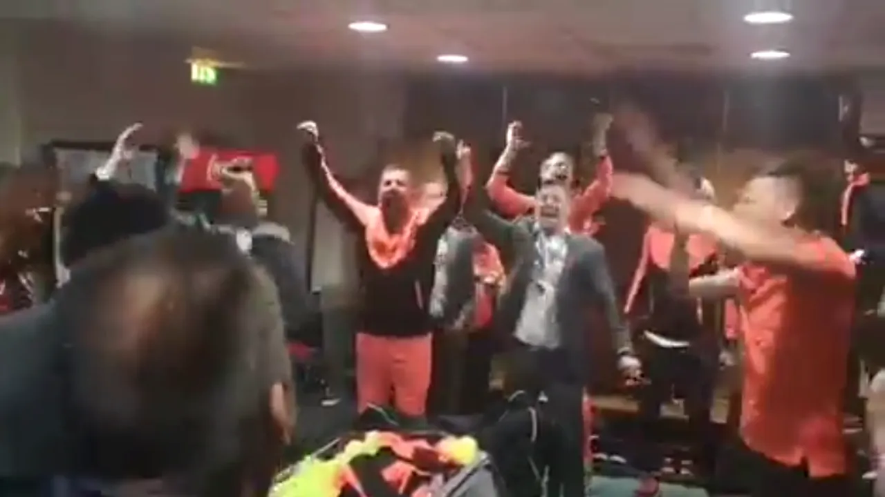 Imaginile bucuriei! VIDEO | Jucătorii CFR-ului au cântat în vestiar alături de oficiali și de staff-ul tehnic