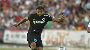 Malcom Edjouma a dezamăgit în meciul Saburtalo - FCSB 1-0. „Delăsarea se vede urât de pe margine!”