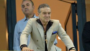 Becali e optimist: "O să vedeți că o vom elimina pe Ajax"** Jucătorii care l-au enervat: "Pentru ce să-l bagi p-ăla? Doarme pe teren"