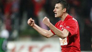 "Ganea** e un bătăuș!"