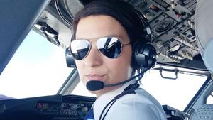 Fostă jurnalistă sportivă, acum singura româncă pilot în cadrul uneia dintre cele mai mari companii aviatice!