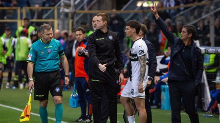 „Man şi Mihăilă sunt o povară pentru Chivu”. Victor Pițurcă s-a lămurit cu românii de la Parma