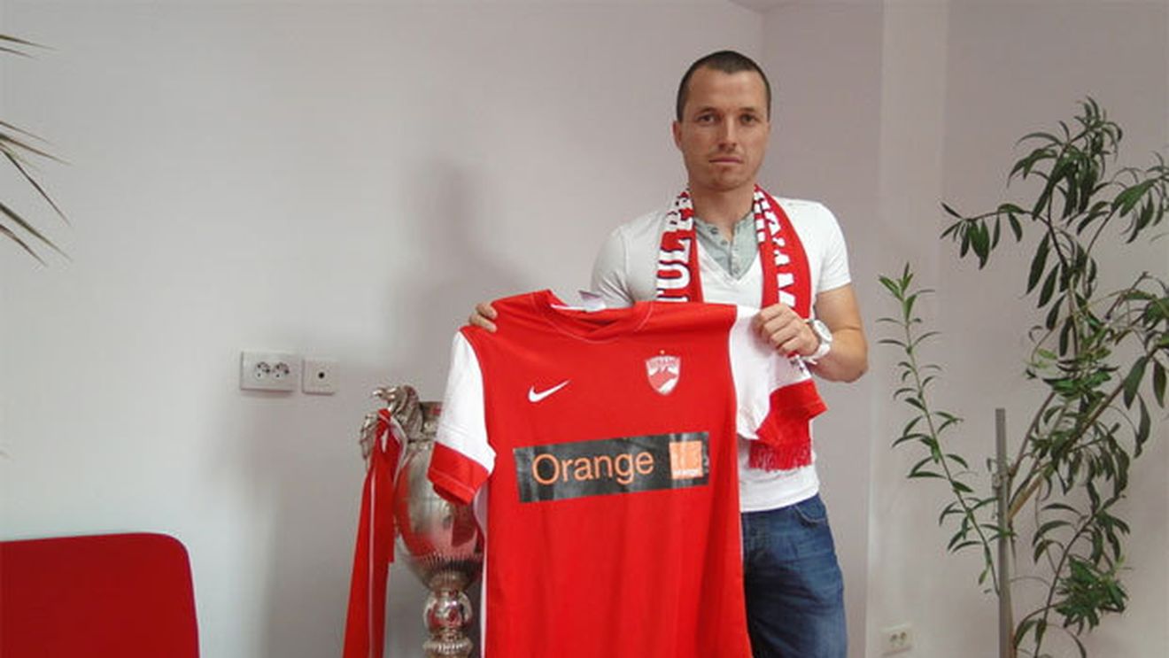 OFICIAL Galchev a semnat cu Dinamo:** "Mă bucur că am venit la o echipă mare, cu suporteri deosebiți"