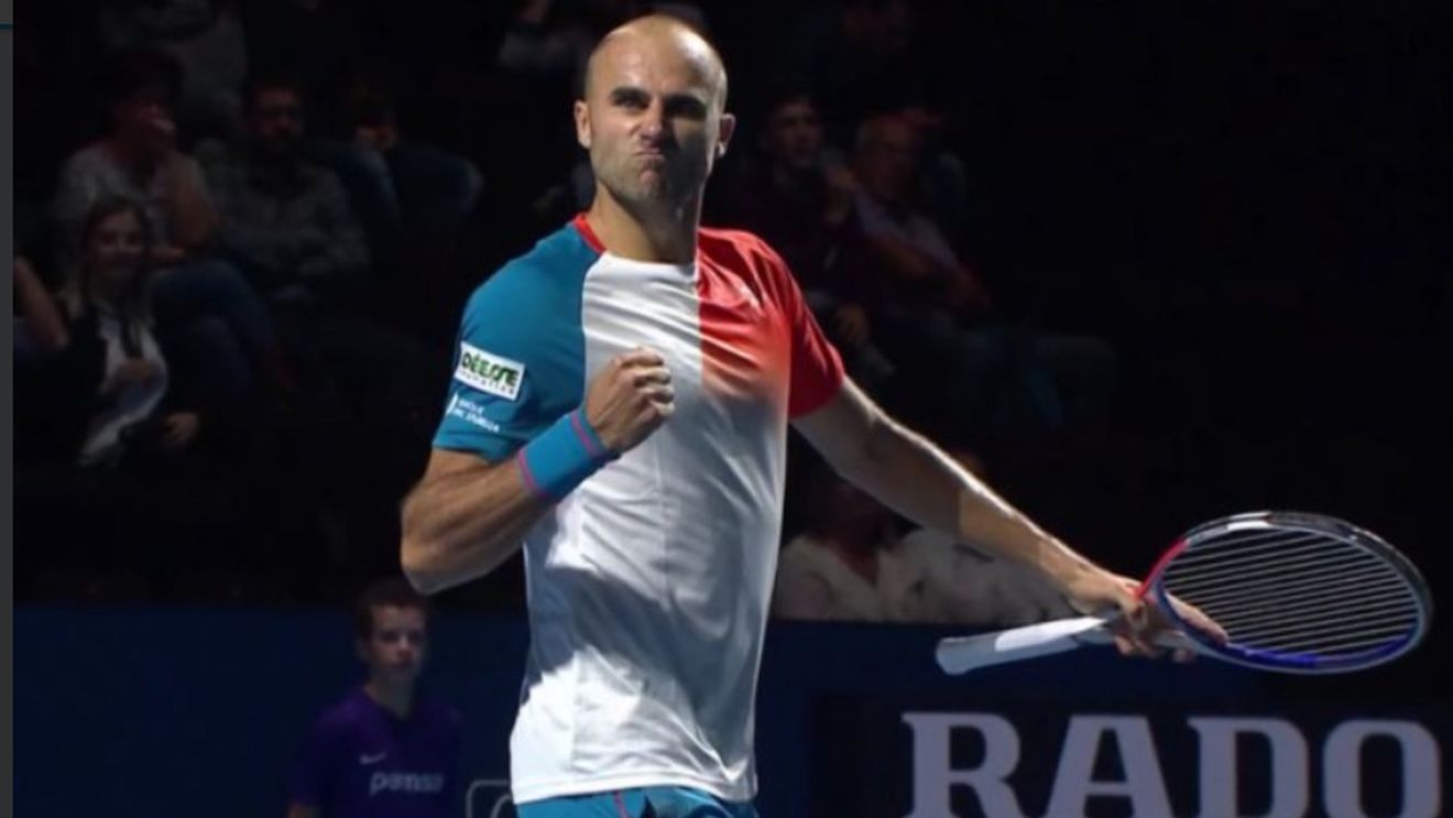 Copil, Bombardierul din Arad. Florin Caramavrov scrie despre acel "ceva" care a făcut ca un român de 28 de ani să-l încolțească pe legendarul Federer la el acasă