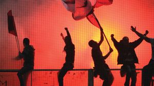 Lăudați pentru fair play, dar cu banii luați!** Galeria Rapidului a fost amendată cât Steaua, Dinamo și Timișoara la un loc!