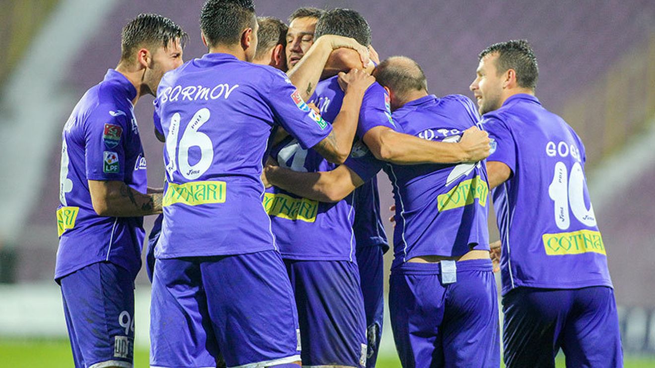 "Lupii galbeni" se scufundă. Petrolul Ploiești - ACS Poli Timișoara 1-1. Llorente a deschis scorul cu un șut superb, Velasco a egalat